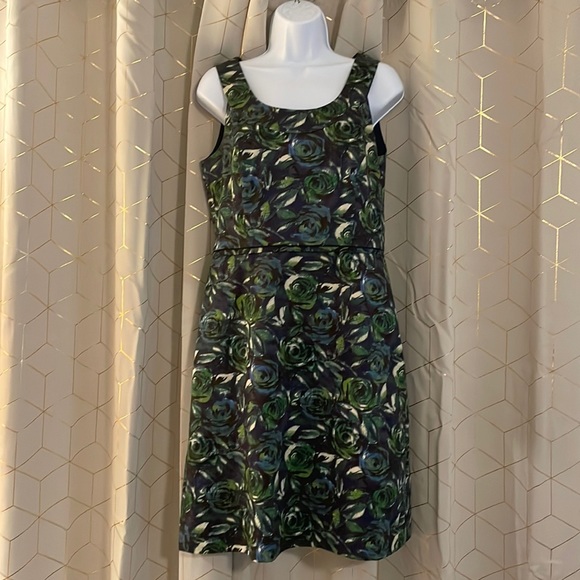 Classic floral sheath dress - Picture 2 of 4